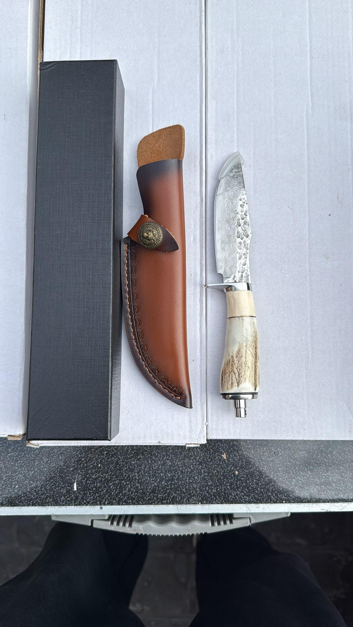 Bone/Antler-Handle Hunting Knife with Leather Sheath (Boxed)