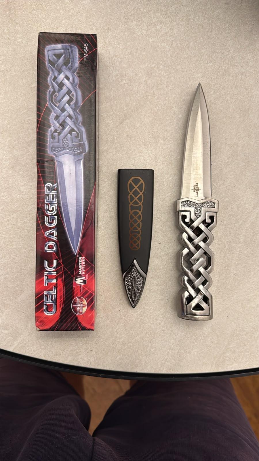 Celtic Dagger-Style Stiletto Knife (Boxed)