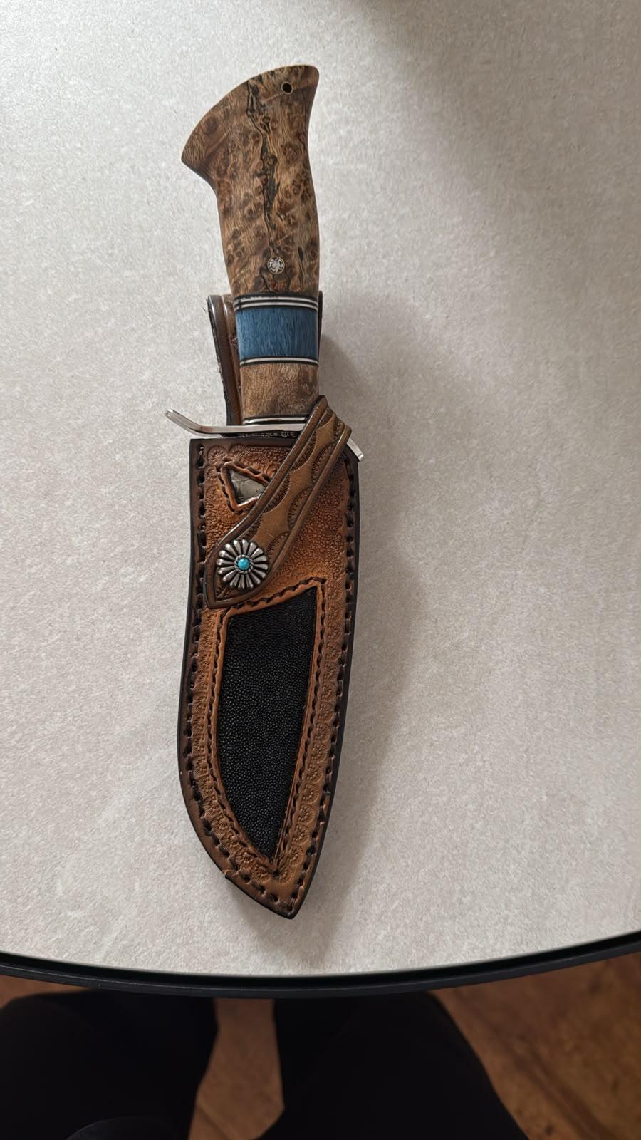 Damascus Wood-Handle Hunting Knife with Leather Sheath