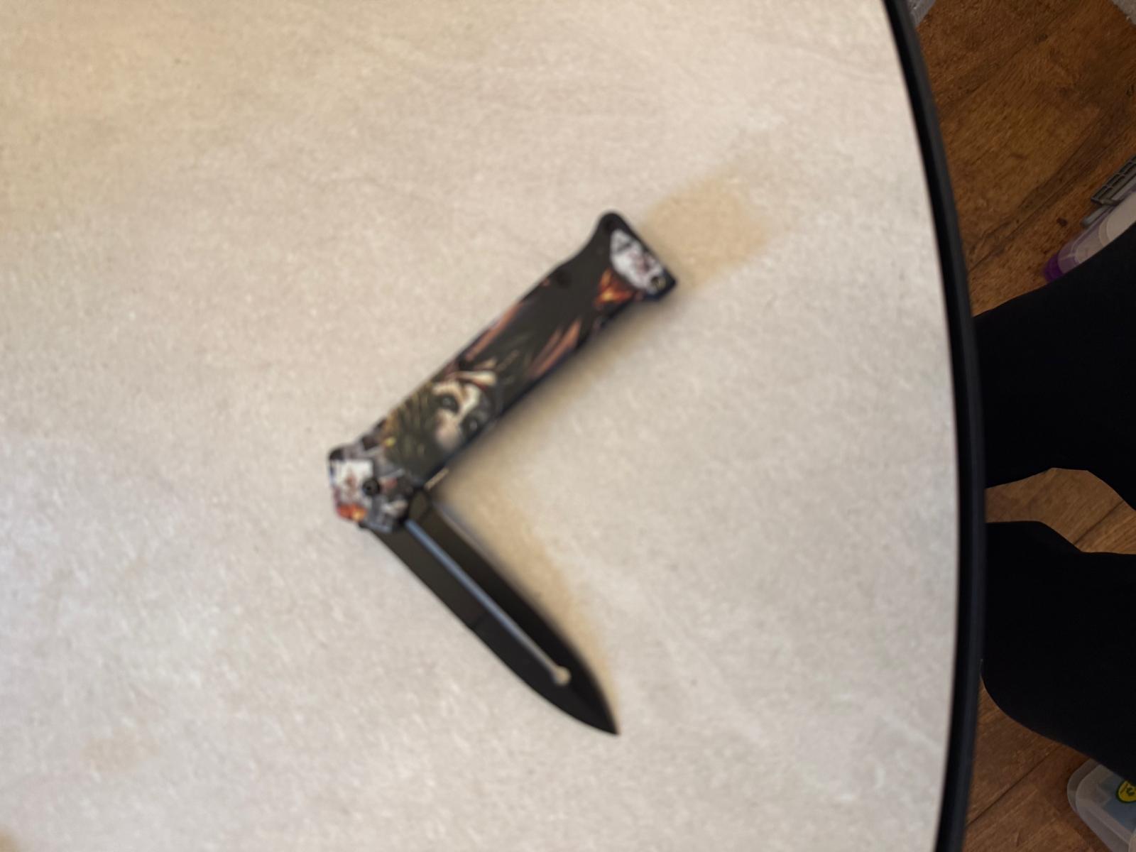 Joker-Style Graphic Stiletto Knife (Red/Black)