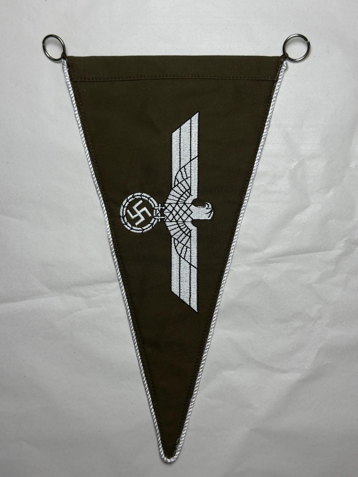 Luftwaffe Eagle Triangle Pennant (Style A)