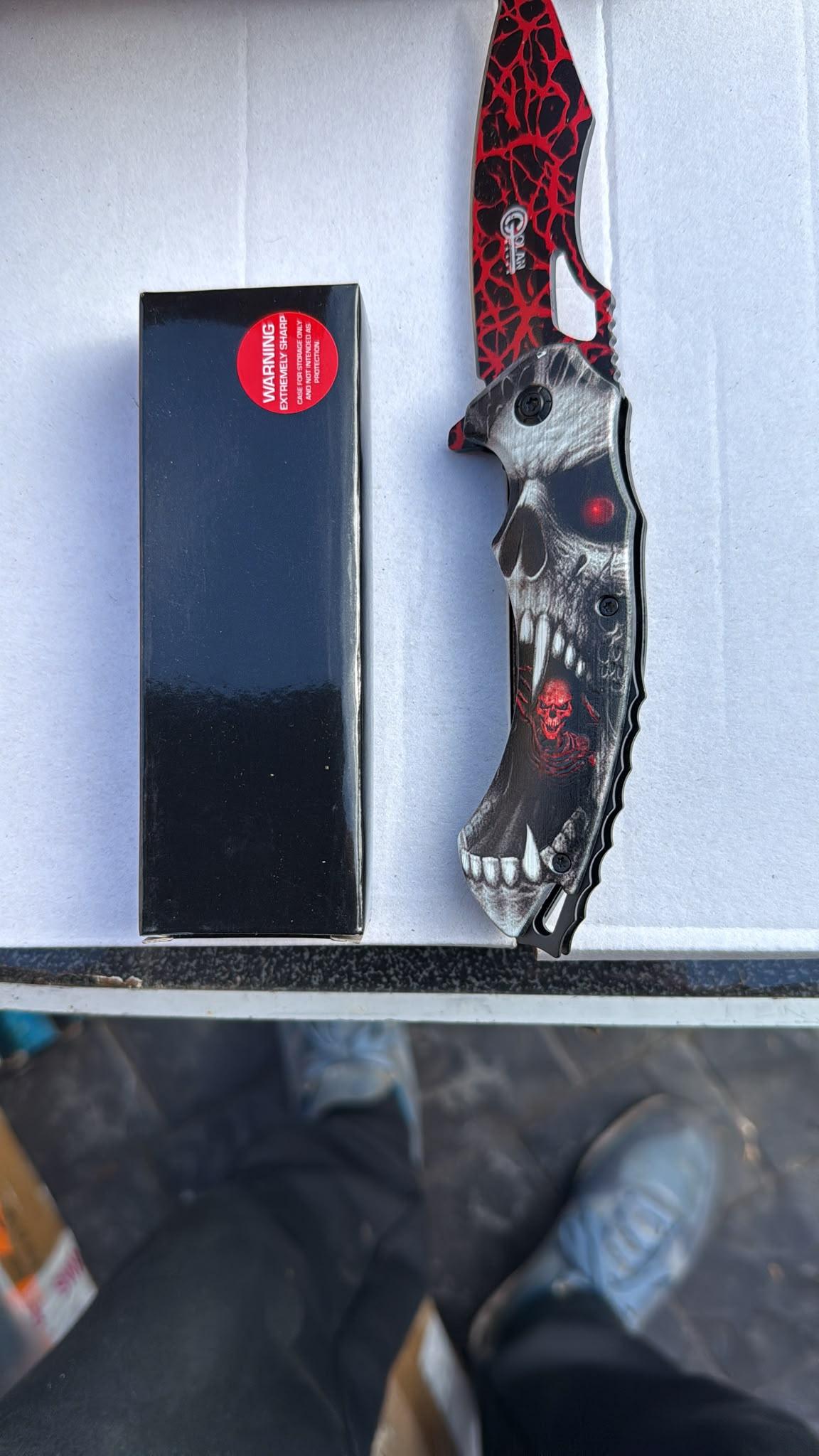 Red Skull-Jaw Graphic Folding Knife