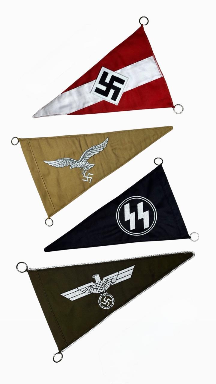Set of 4 Triangle Flags